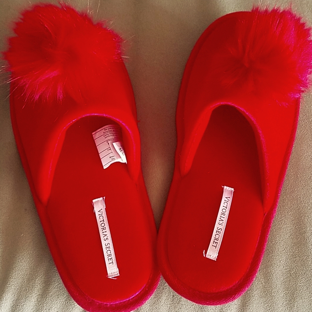 NWOT bright red Victoria's Secret slippers
